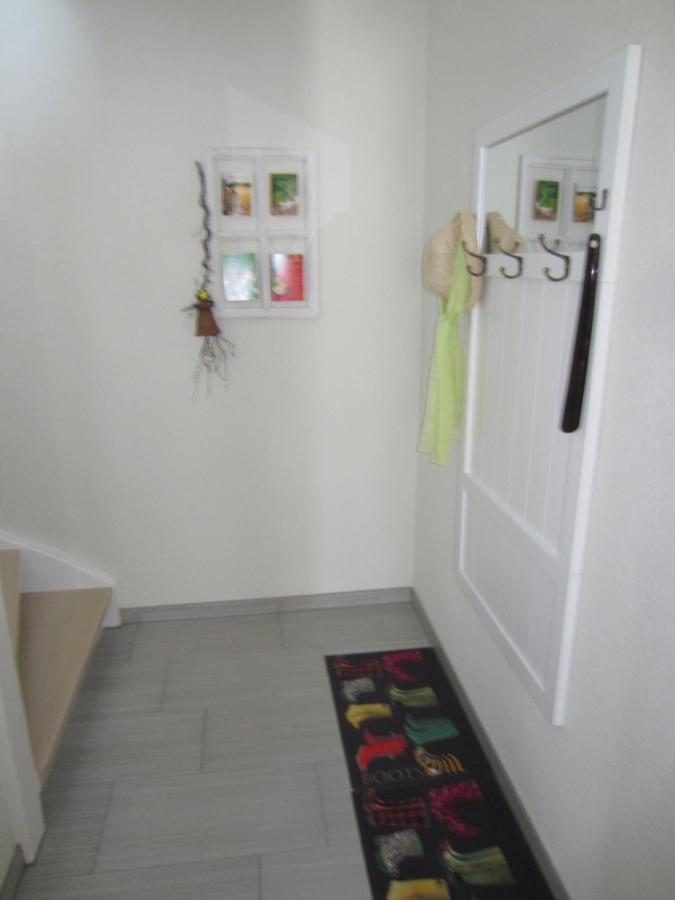 Ferienwohnung Bienwald Mit Pool Fuer 4 - 6 Personen Mit 3 Schlafzimmern Grobitz ภายนอก รูปภาพ