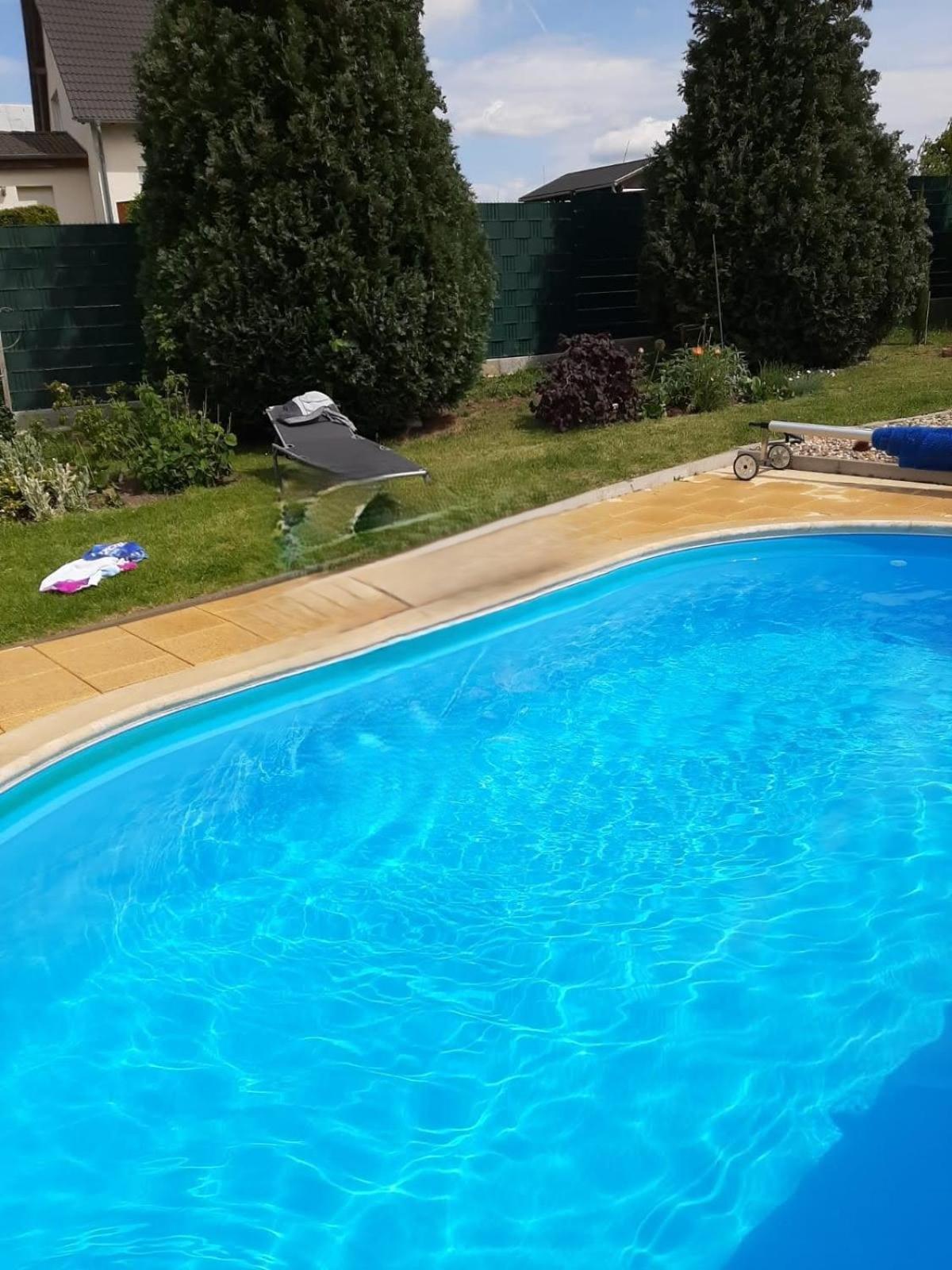 Ferienwohnung Bienwald Mit Pool Fuer 4 - 6 Personen Mit 3 Schlafzimmern Grobitz ภายนอก รูปภาพ